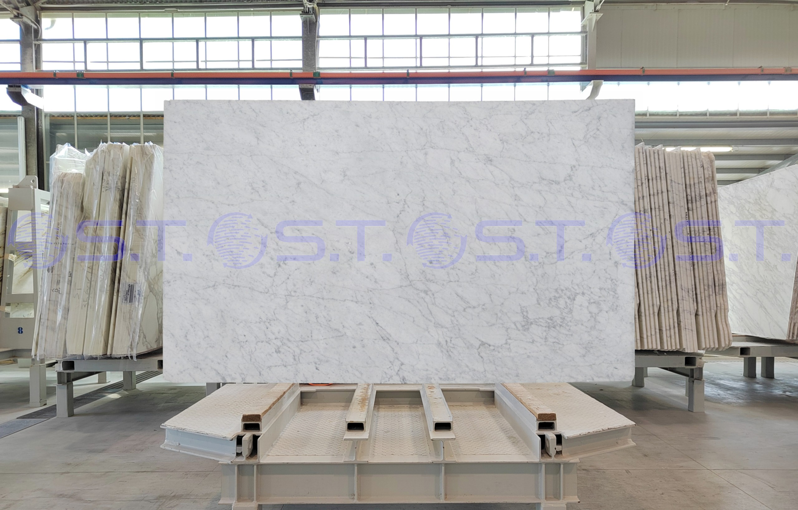 MATERIALE MARMO BIANCO GIOIA
